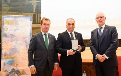La AEIT concede la medalla de Honor de la Asociación a nuestro compañero Francisco Vicente Guillén