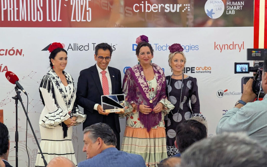 Los Premios Luz 2025 reconocen al Colegio por su vigésimo aniversario